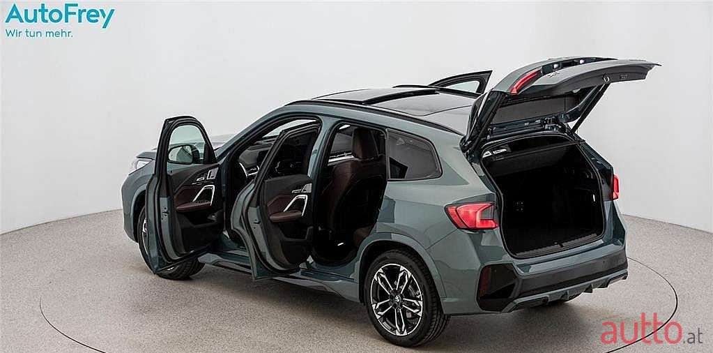 2022' BMW X1 photo #6