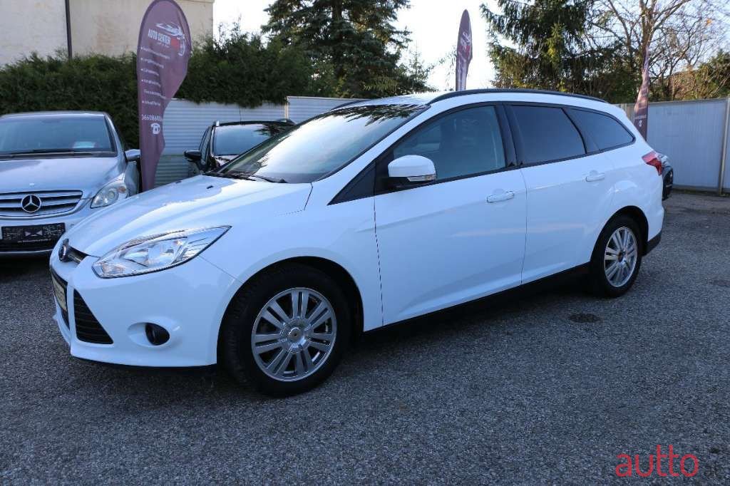 2013' Ford Focus photo #3