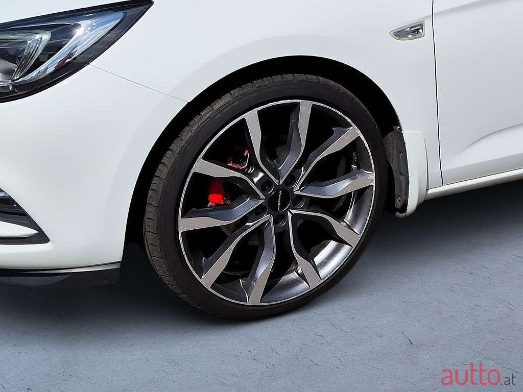 2016' Opel Astra photo #6
