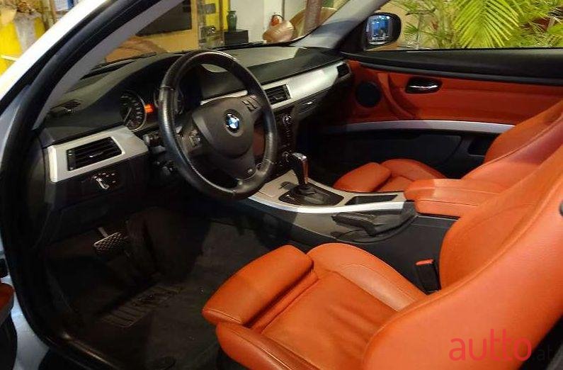 2012' BMW 3Er-Reihe photo #1