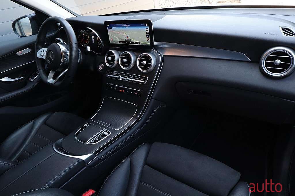 2020' Mercedes-Benz Glc-Klasse photo #4