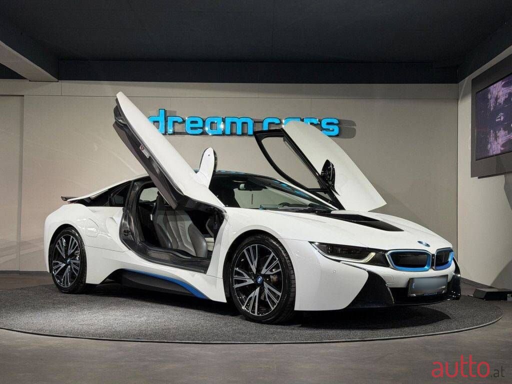 2015' BMW i8 photo #5