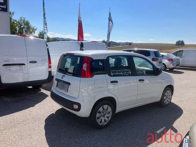 2017' Fiat Panda photo #3