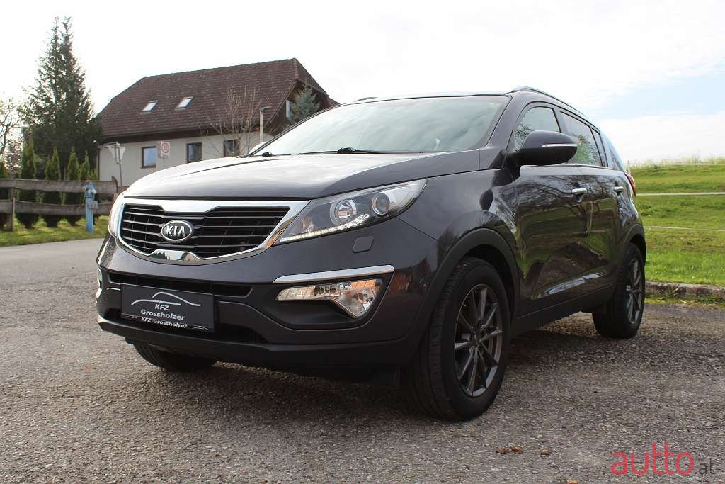 2012' Kia Sportage photo #2
