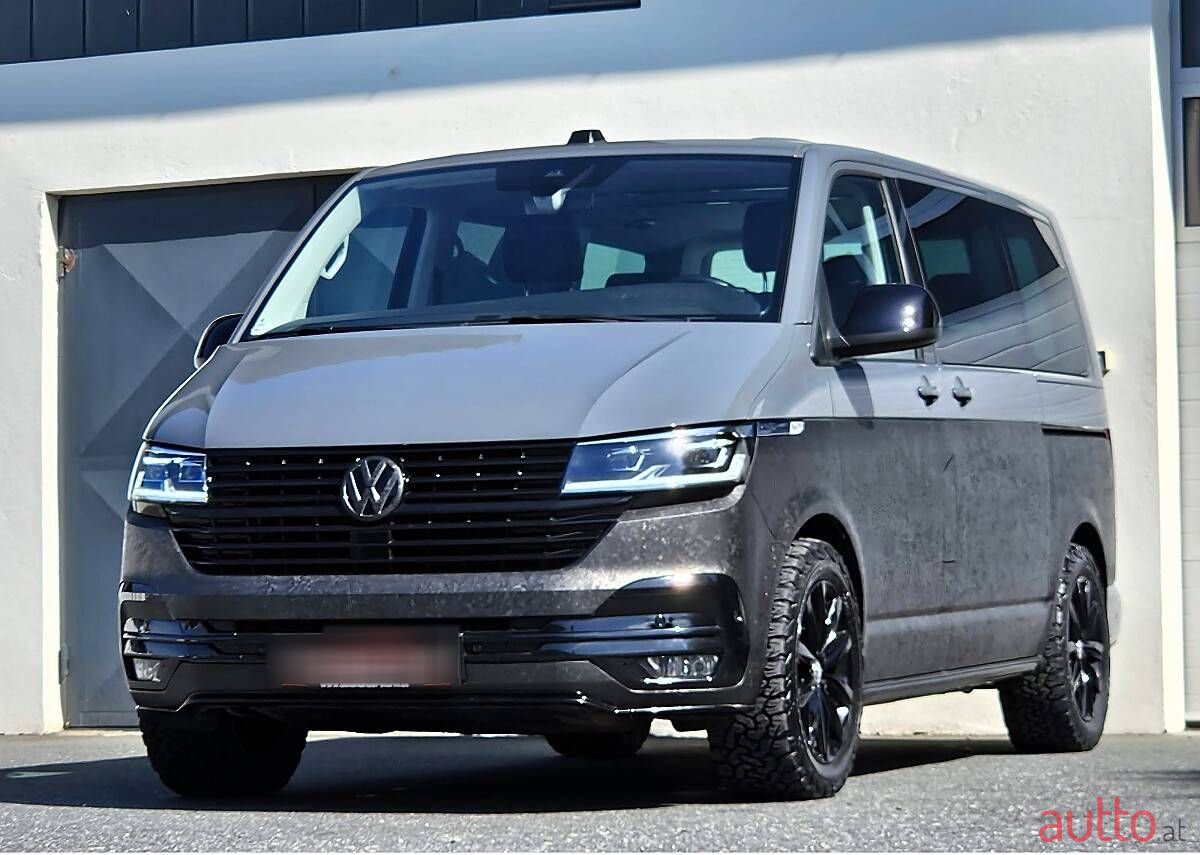 2022' Volkswagen Multivan photo #6
