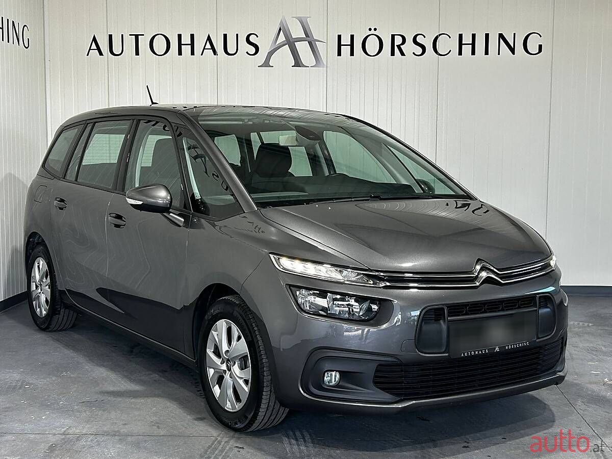 2020' Citroen Grand C4 SpaceTourer photo #1