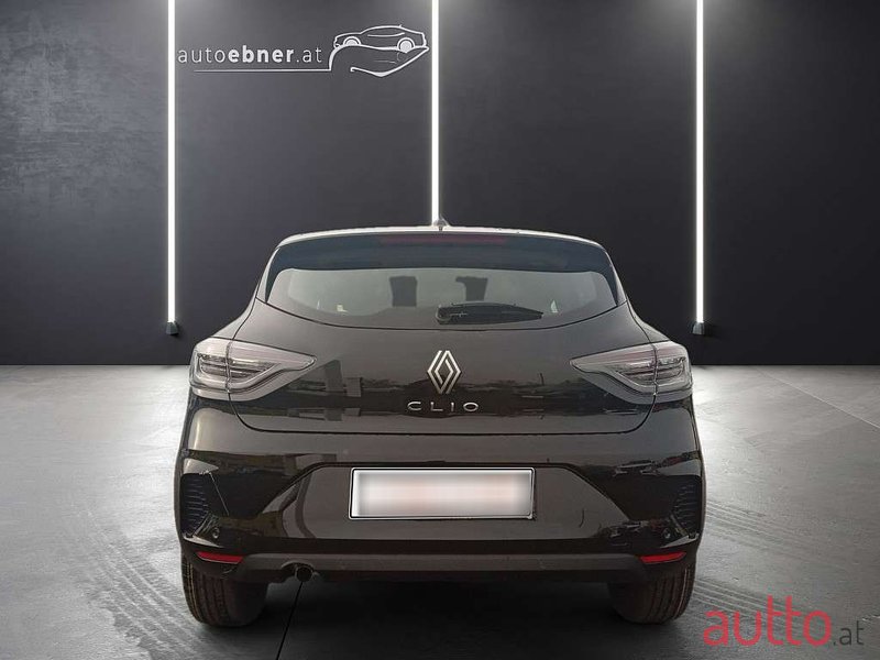 2024' Renault Clio photo #6