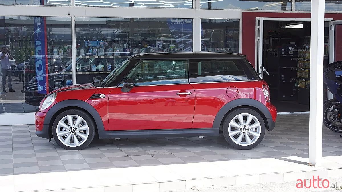 2012' MINI Cooper photo #4