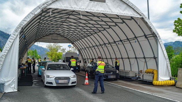 Österreich verlängert Grenzkontrollen bis Ende Mai