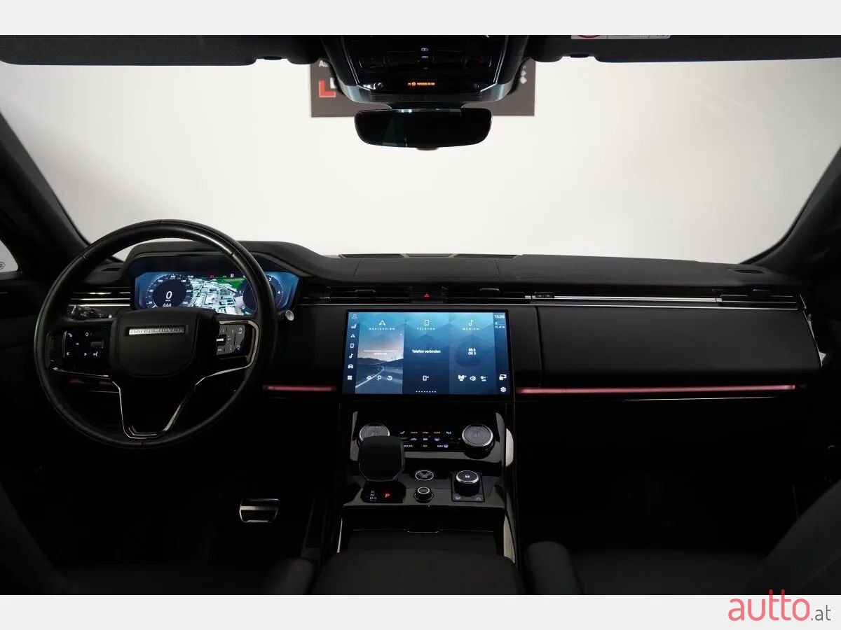 2023' Land Rover Range Rover Sport photo #3