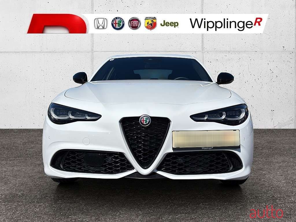 2023' Alfa Romeo Giulia photo #2
