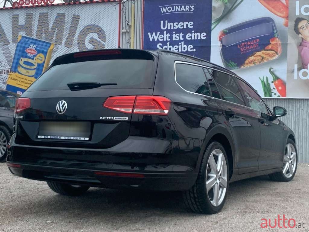 2015' Volkswagen Passat photo #6