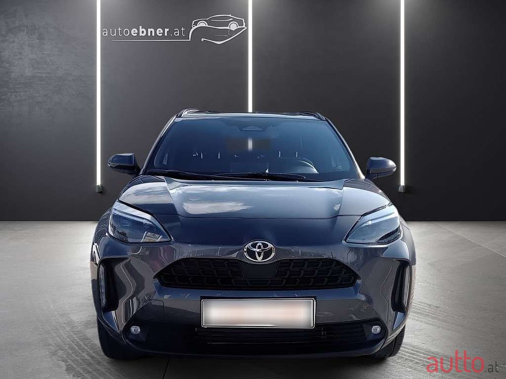2024' Toyota Yaris Cross photo #2