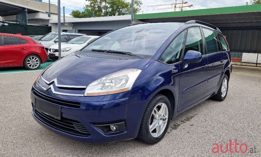 2008' Citroen C4 Picasso photo #1