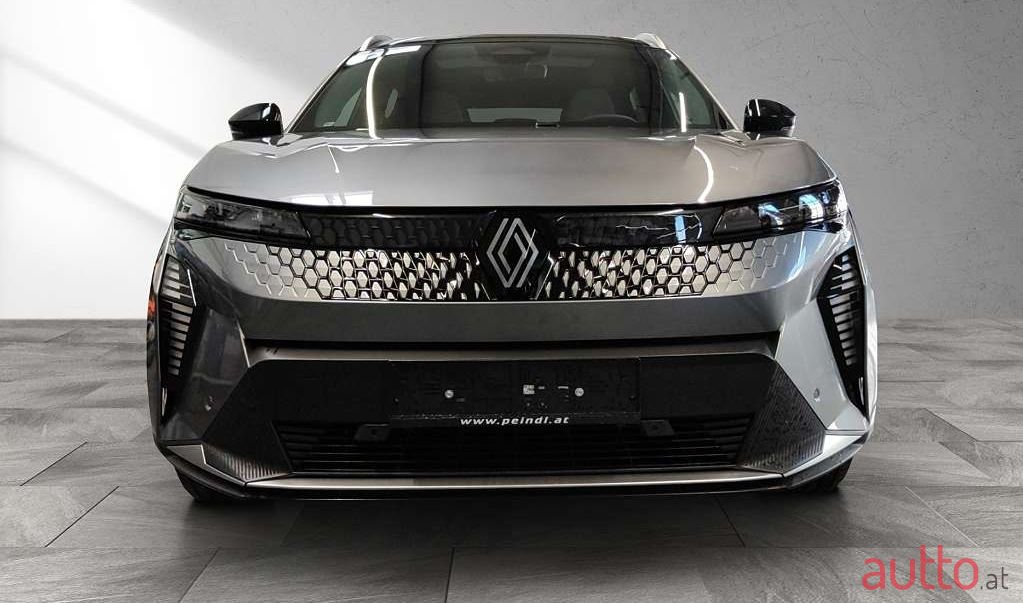 2024' Renault Scenic E-tech photo #4