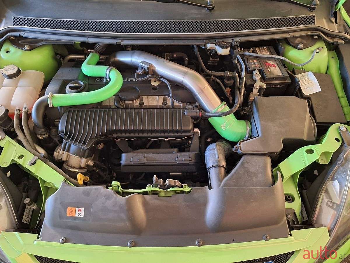 2010' Ford Focus photo #5