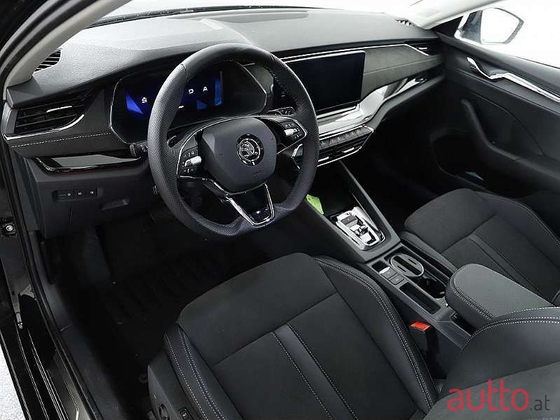2021' Skoda Octavia photo #4
