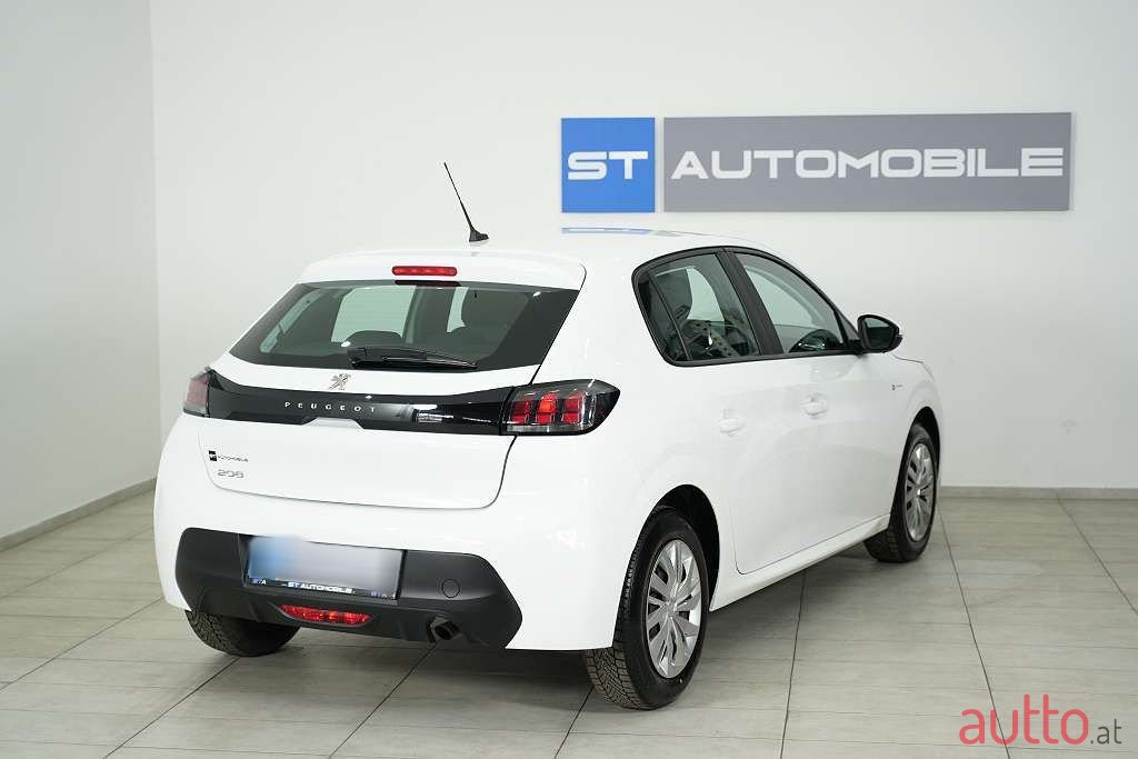 2021' Peugeot 208 photo #6