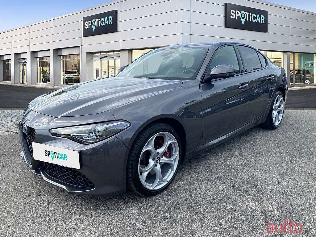 2020' Alfa Romeo Giulia photo #1