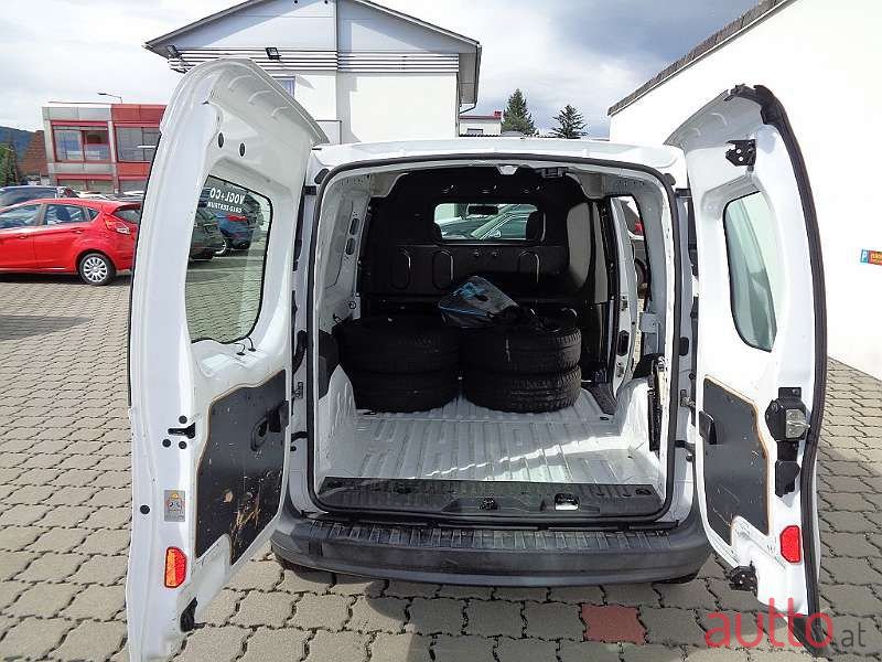 2012' Renault Kangoo photo #5