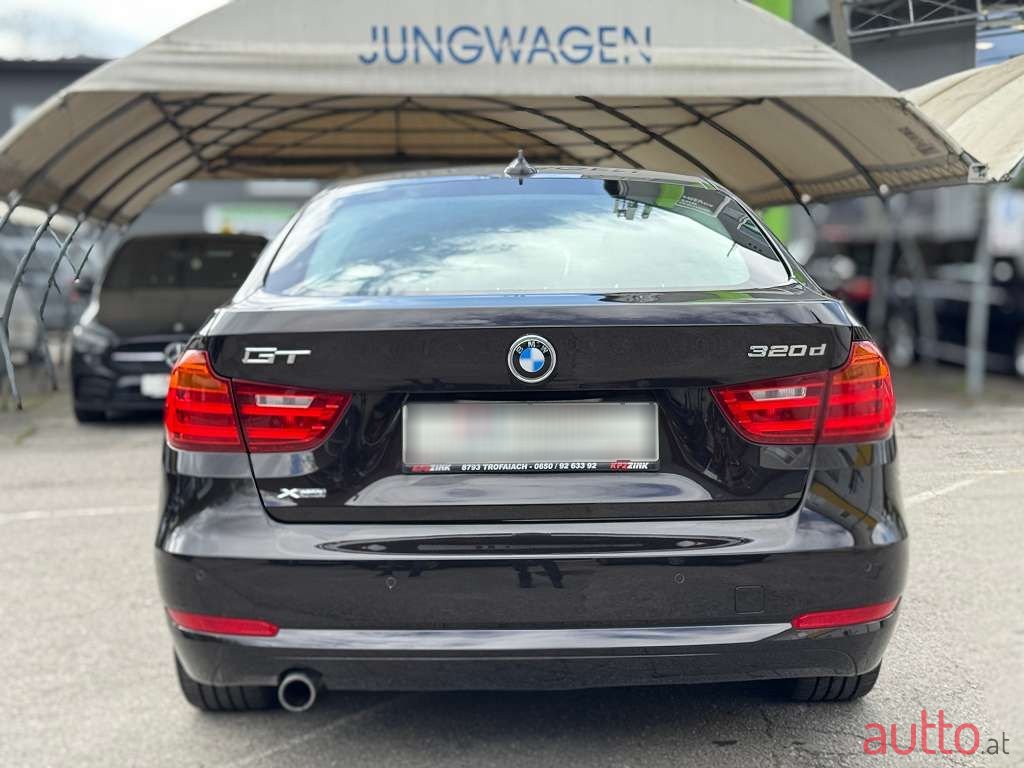 2015' BMW 3Er-Reihe photo #6