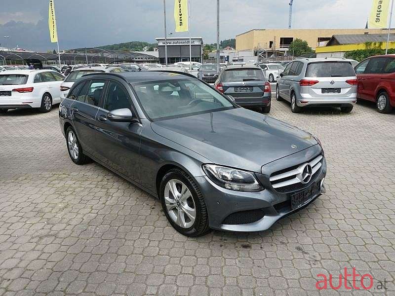 2018' Mercedes-Benz C-Klasse photo #2