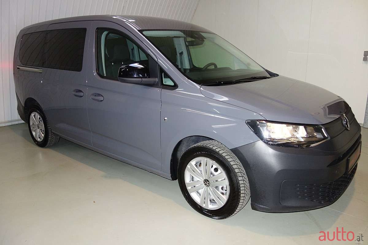 2024' Volkswagen Caddy photo #2