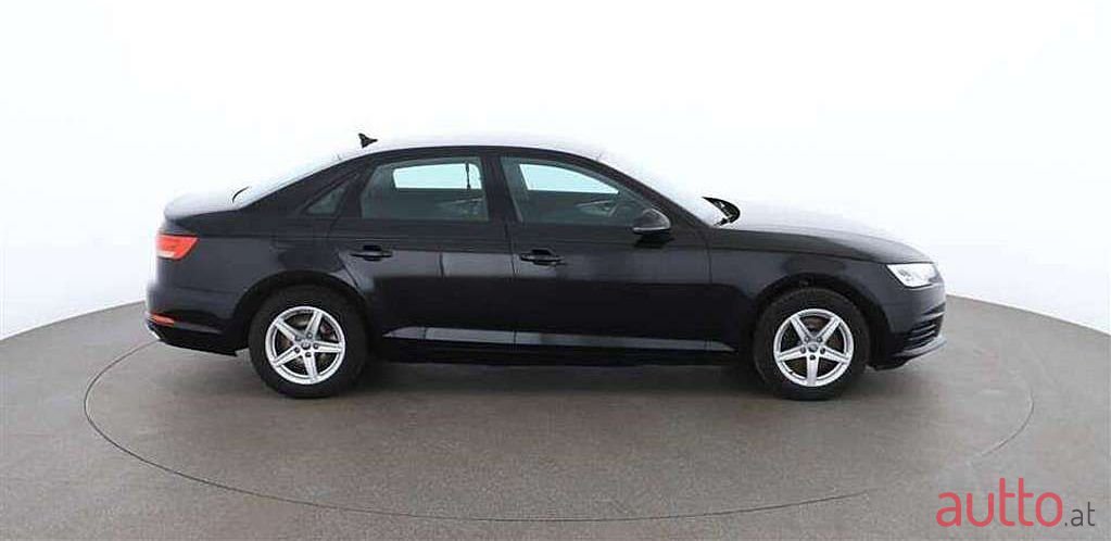 2019' Audi A4 photo #2