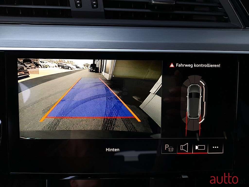 2023' Audi e-tron photo #4