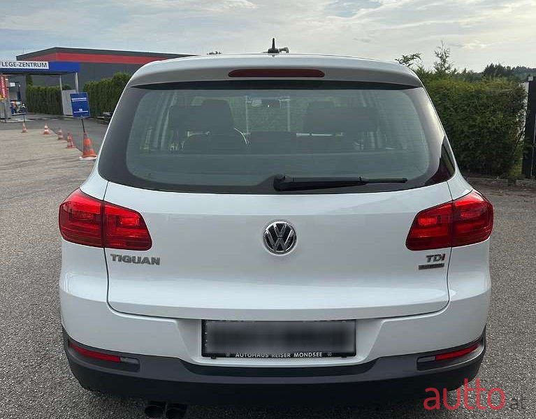 2014' Volkswagen Tiguan photo #2