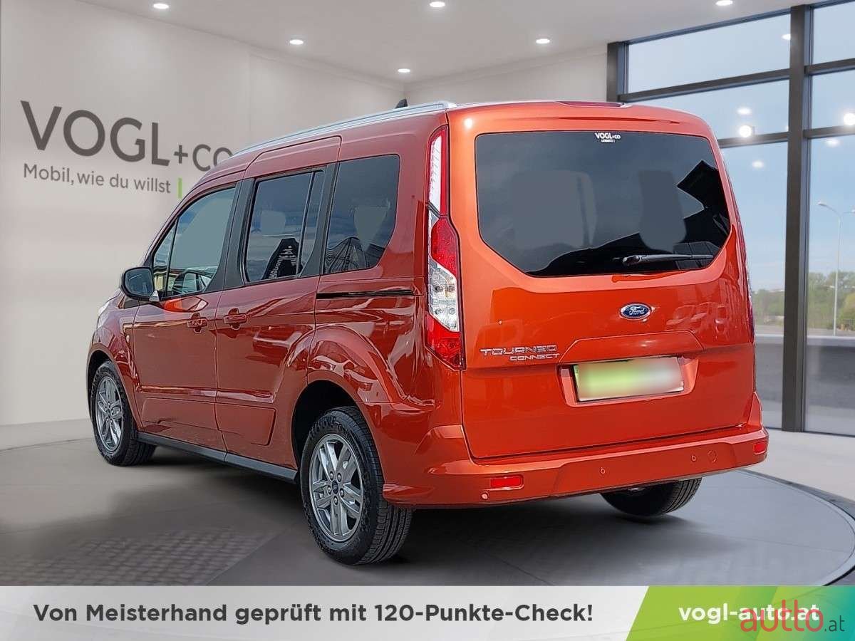 2022' Ford Tourneo photo #3