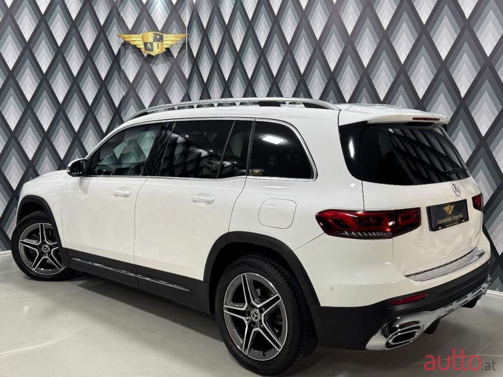 2021' Mercedes-Benz GLB photo #3