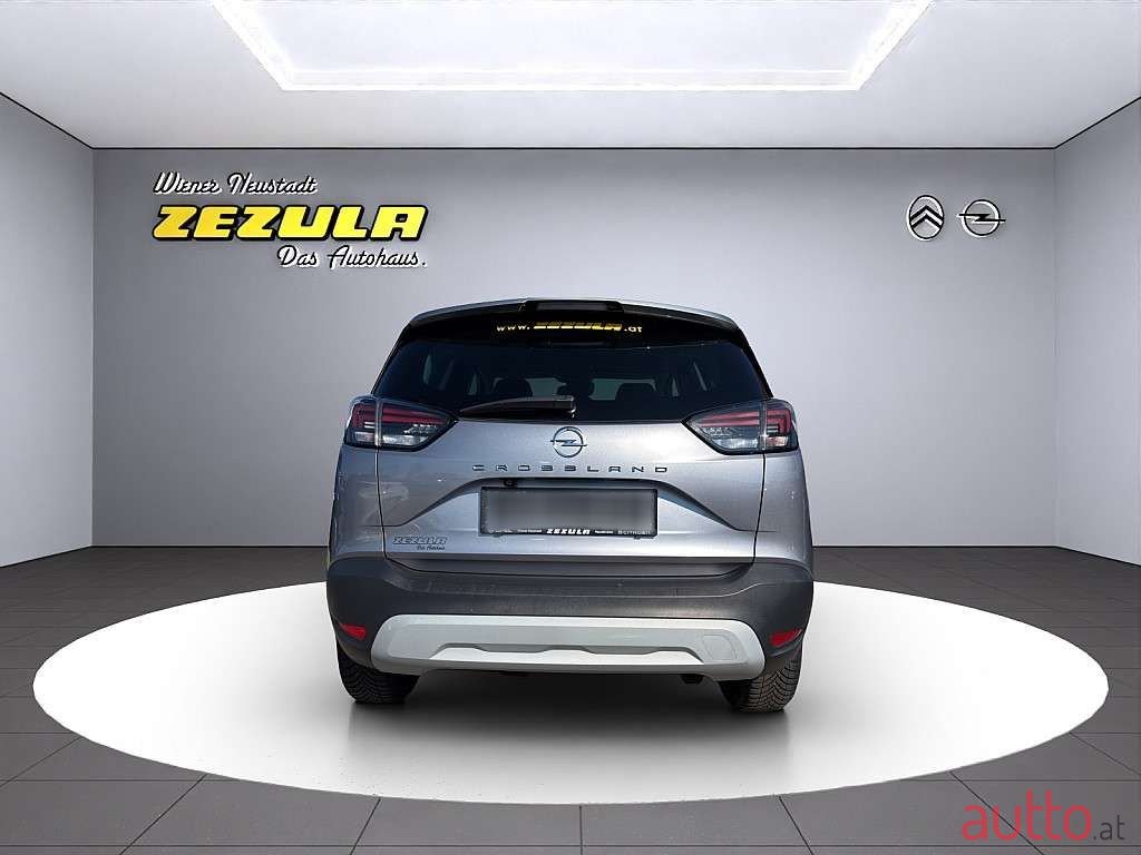 2022' Opel Crossland photo #2