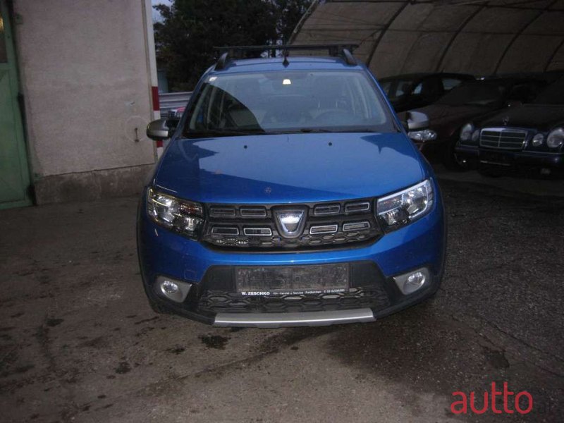 2017' Dacia Sandero photo #1