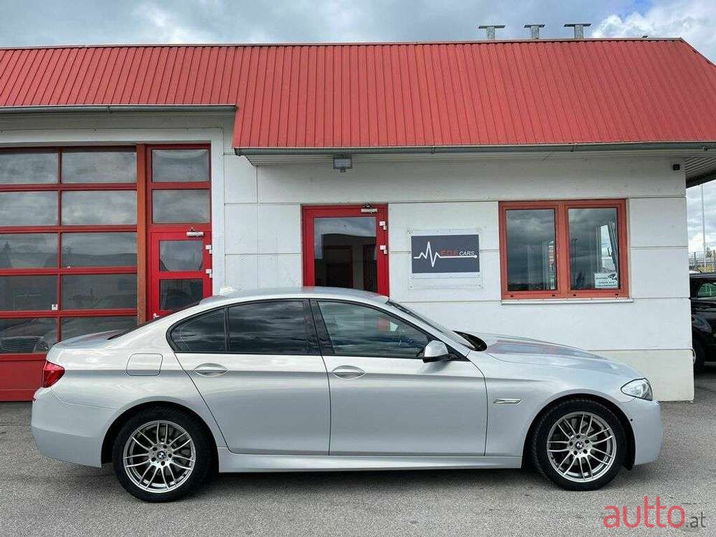 2013' BMW 5Er-Reihe photo #4