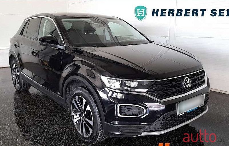 2021' Volkswagen T-Roc photo #1