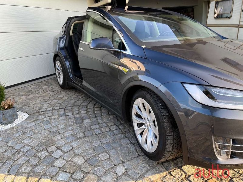 2016' Tesla Model X photo #5