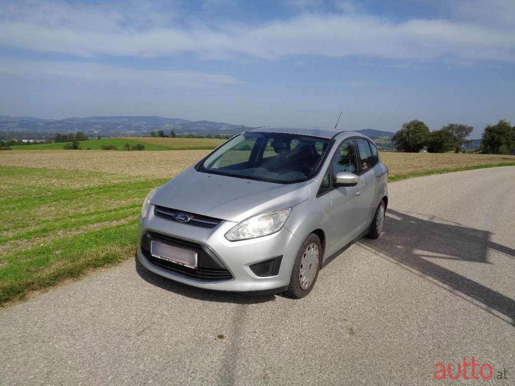 2012' Ford C-MAX photo #4