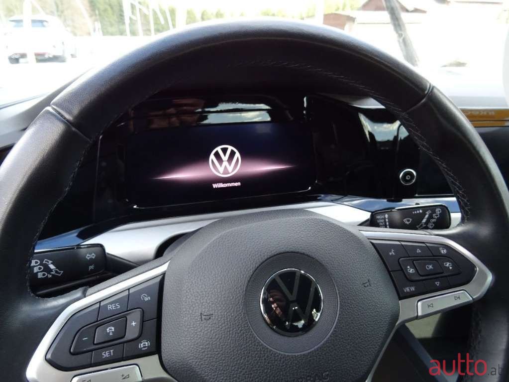 2021' Volkswagen Golf photo #6