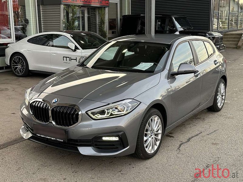2022' BMW 1Er-Reihe photo #1