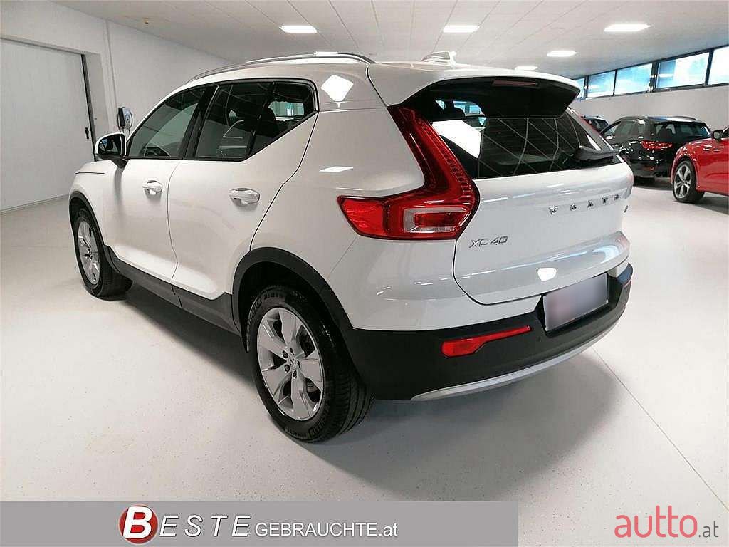 2019' Volvo XC40 photo #4