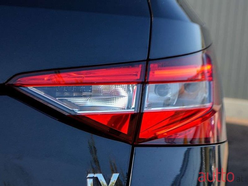 2020' Skoda Superb photo #5