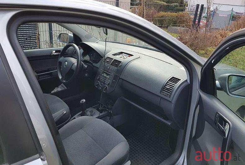 2007' Volkswagen Polo photo #2