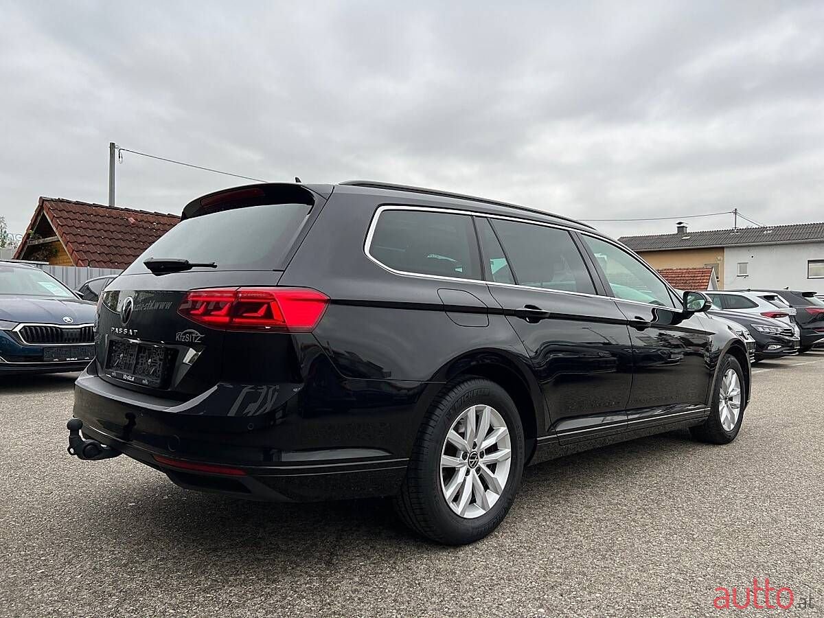 2024' Volkswagen Passat photo #3