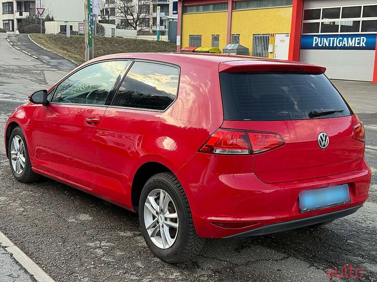 2013' Volkswagen Golf photo #6