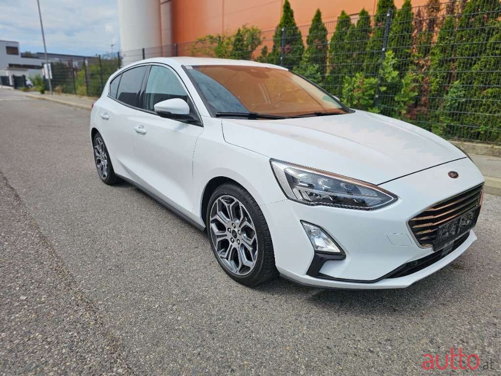 2019' Ford Focus photo #2