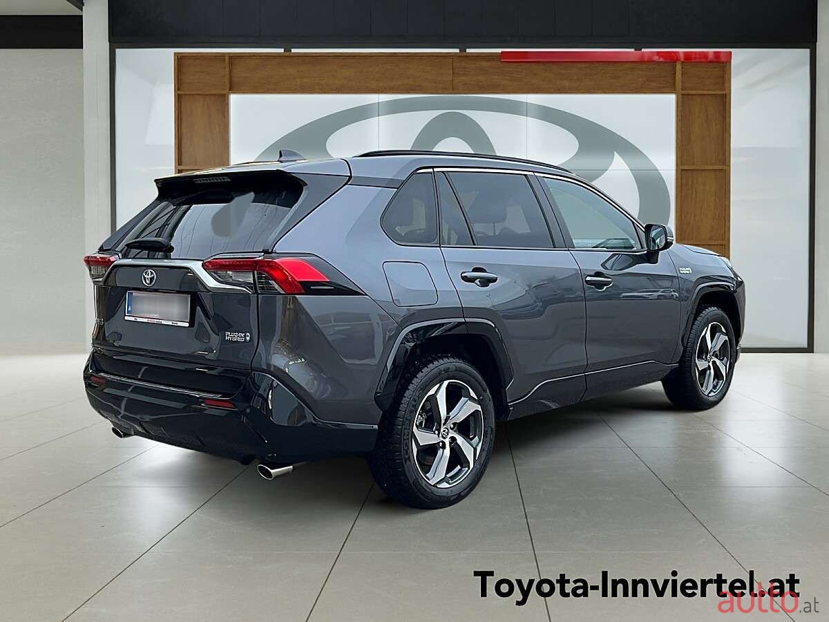 2022' Toyota RAV4 photo #4