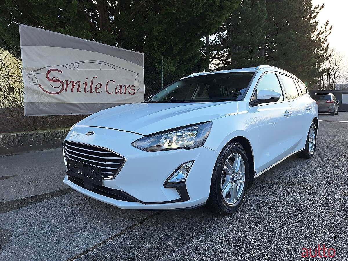 2020' Ford Focus photo #2