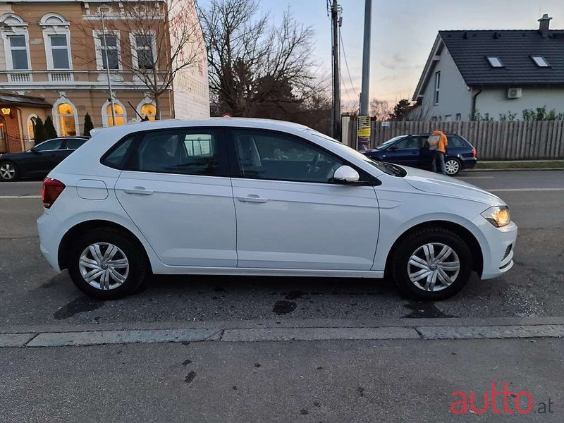 2019' Volkswagen Polo photo #5