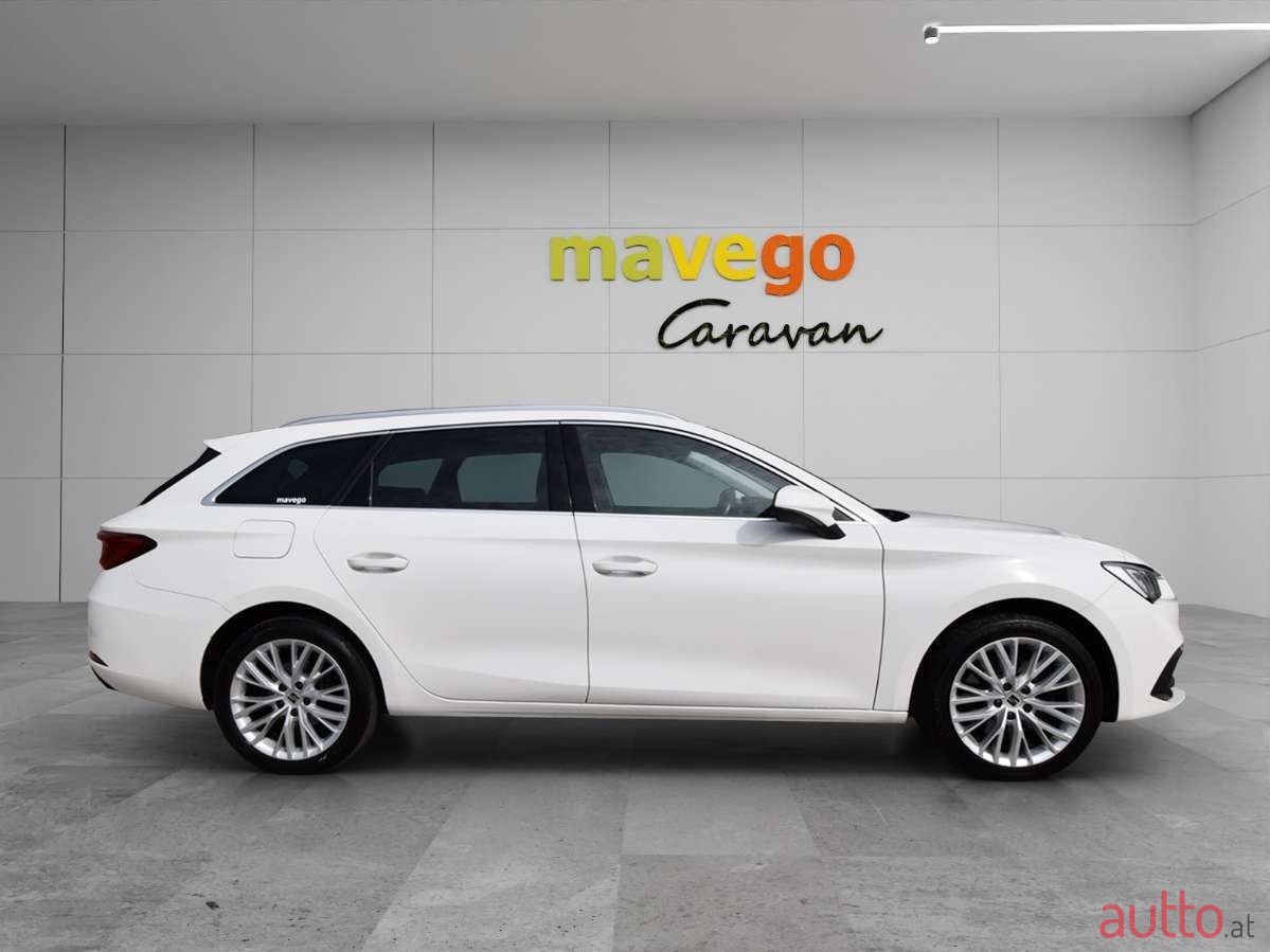 2022' SEAT Leon photo #6